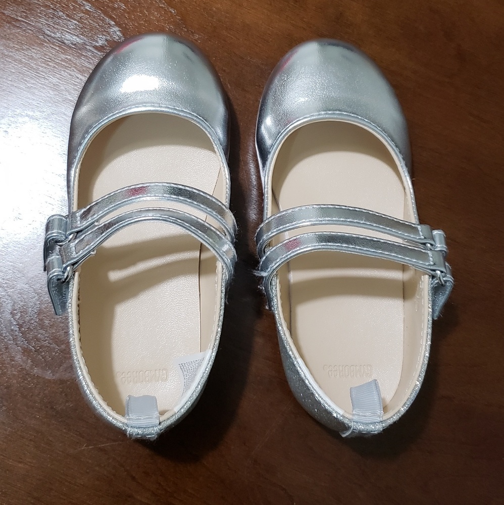 Gymboree Toddler Shoe in Size 8